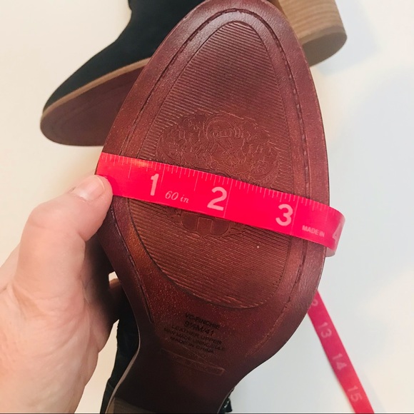 VINCE CAMUTO | 9.5 | Black Studded Leather - Picture 13 of 16